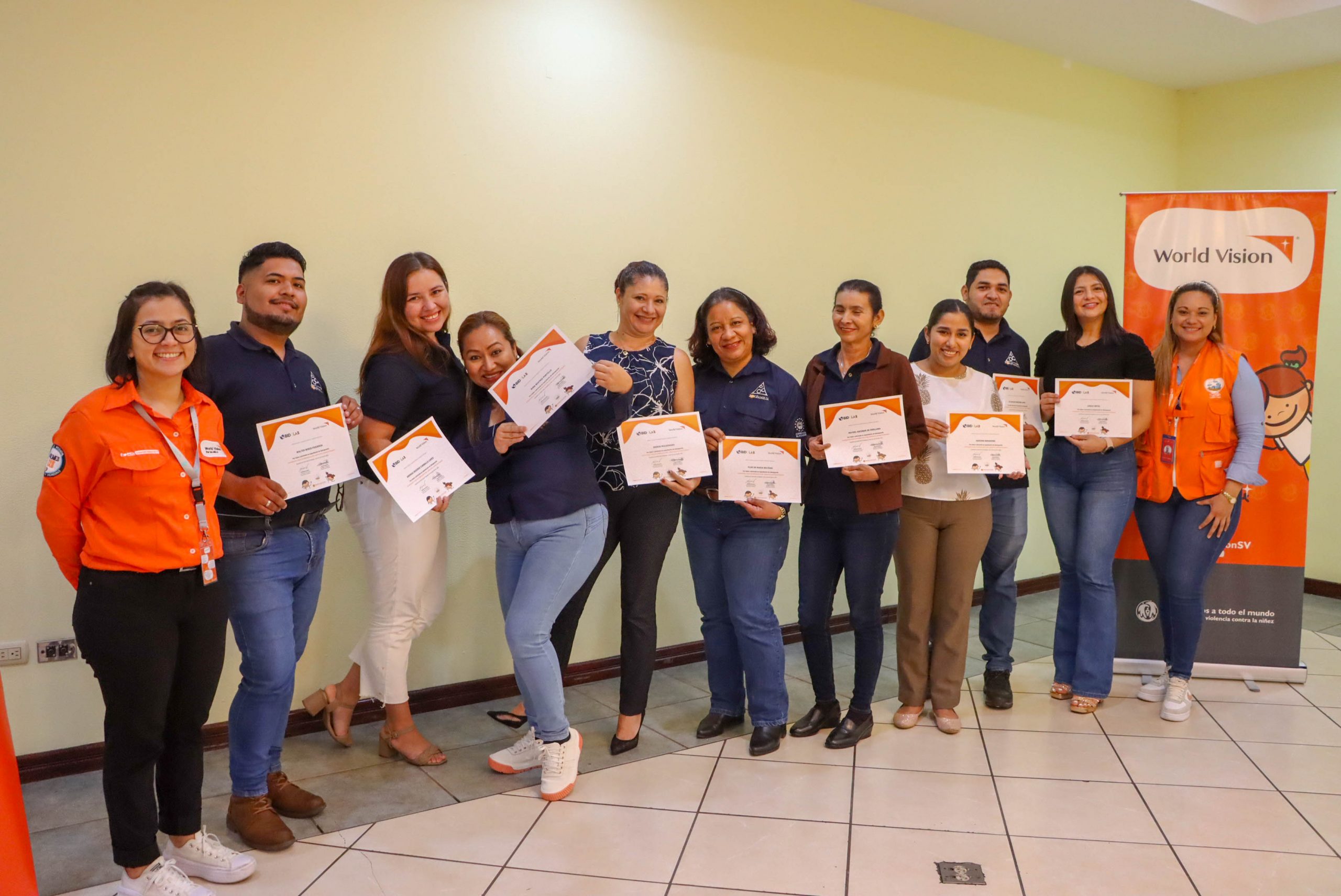 FOSOFAMILIA RECIBE CAPACITACIÓN: SALVAGUARDA
